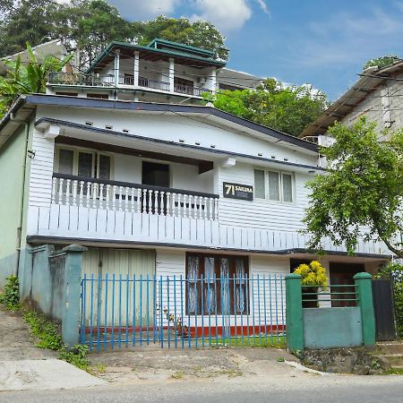 Appartement Sakura Hill à Kandy Extérieur photo