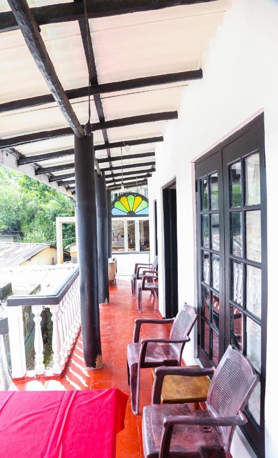 Appartement Sakura Hill à Kandy Extérieur photo