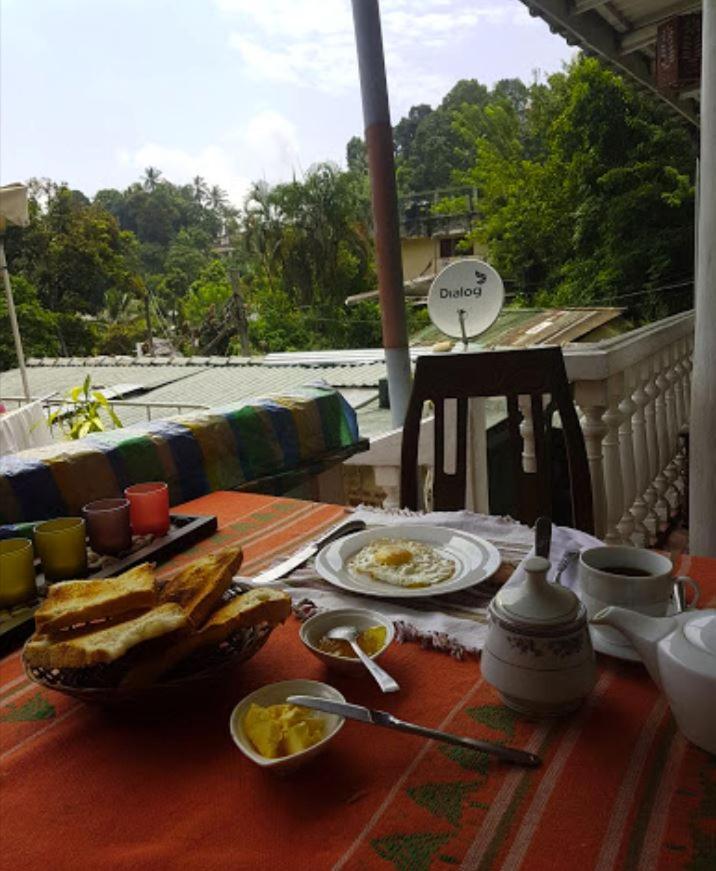 Appartement Sakura Hill à Kandy Extérieur photo